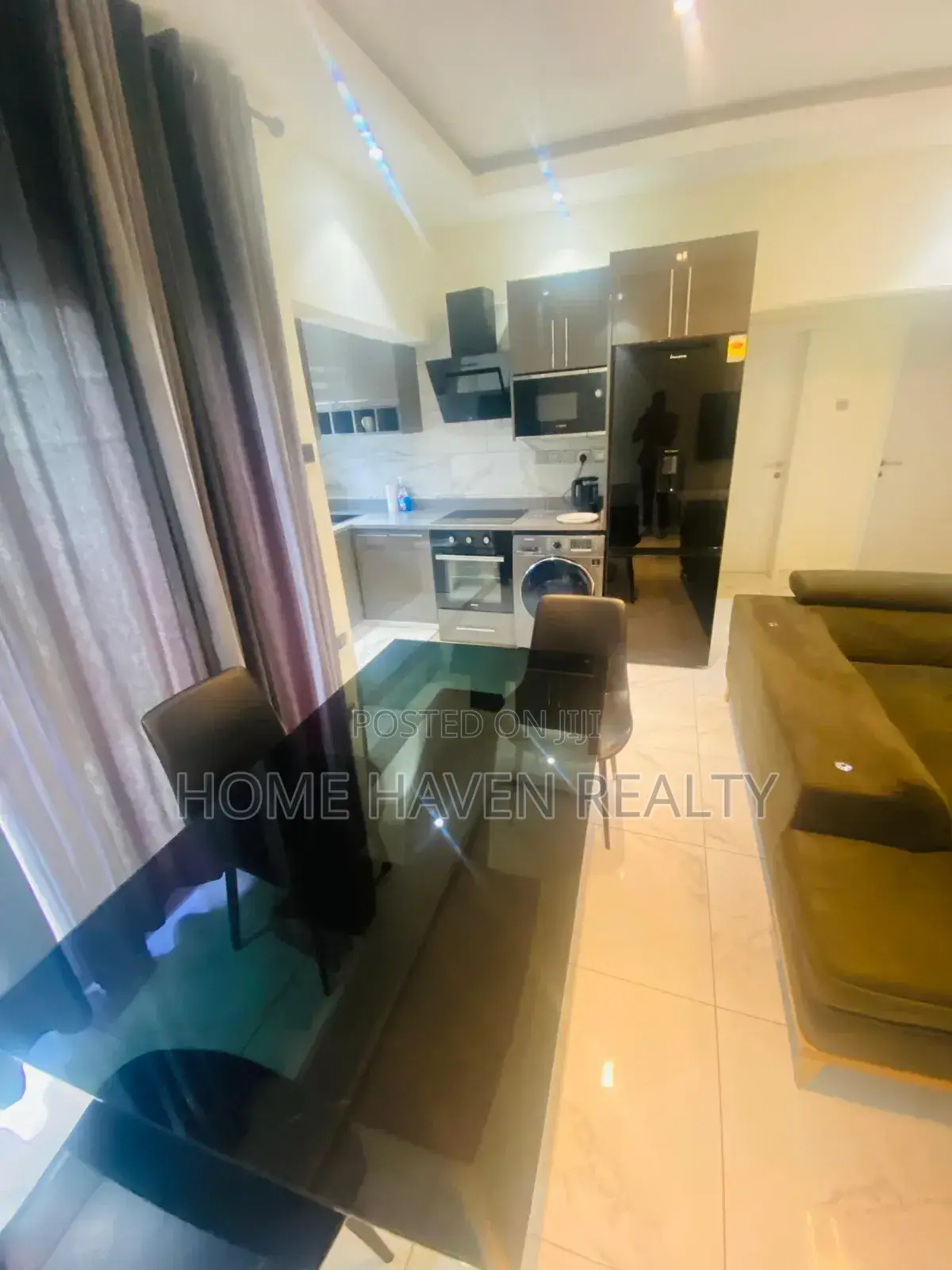 Furnished 2bdrm Apartment in Westland for rent