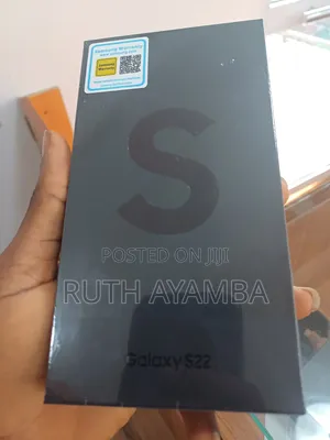 New Samsung Galaxy S22 5G 128 GB Black
