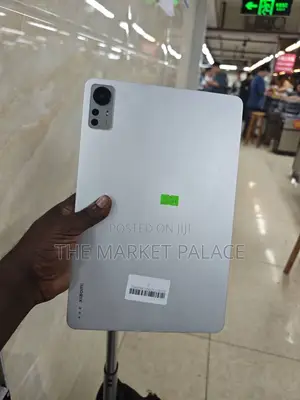 New Xiaomi Pad 5 Pro 12.4 256 GB Silver
