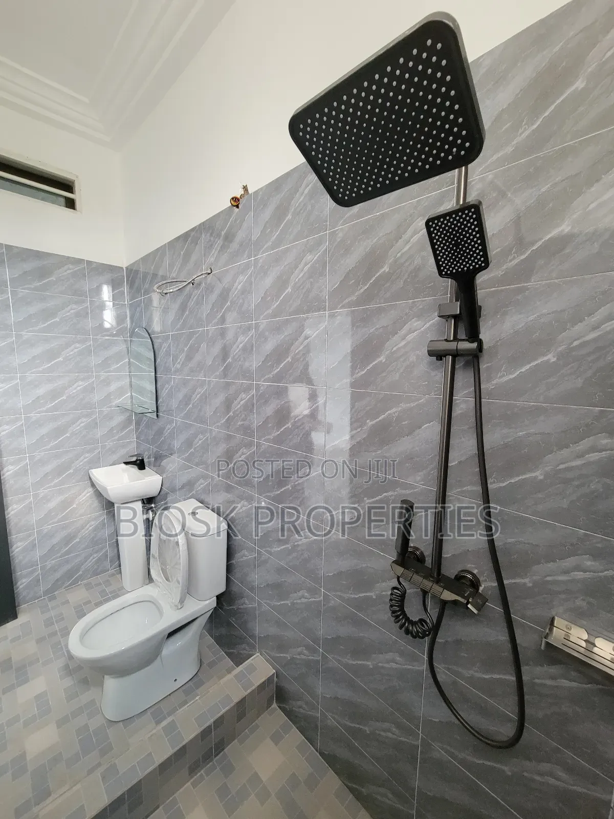 2bdrm Apartment in Biosk Properties, Oyibi for rent