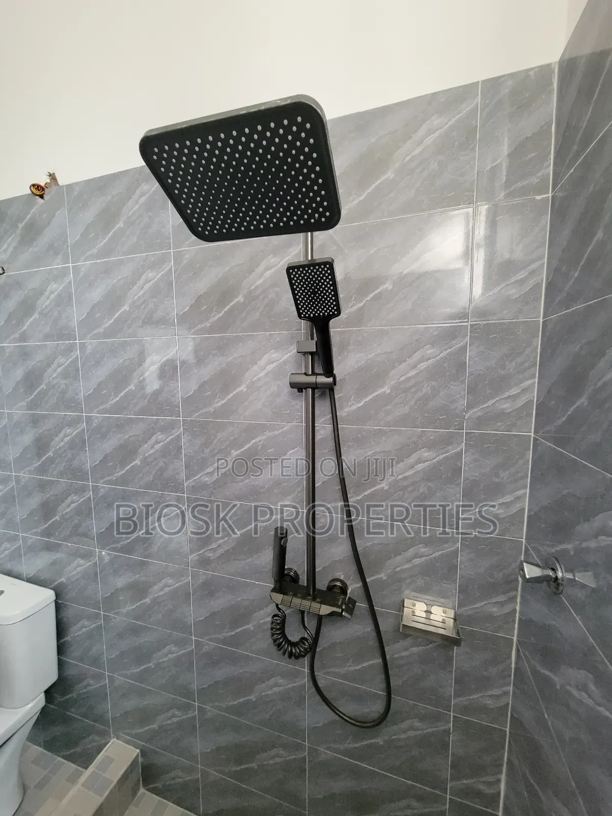 2bdrm Apartment in Biosk Properties, Oyibi for rent