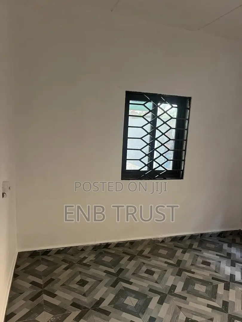 3bdrm House in Pokuase Amanfrom Sda for sale