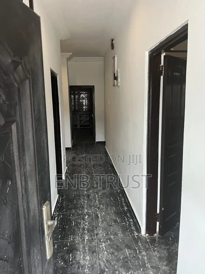 3bdrm House in Pokuase Amanfrom Sda for sale