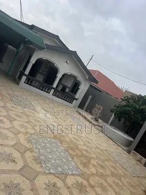 3bdrm House in Pokuase Amanfrom Sda for sale