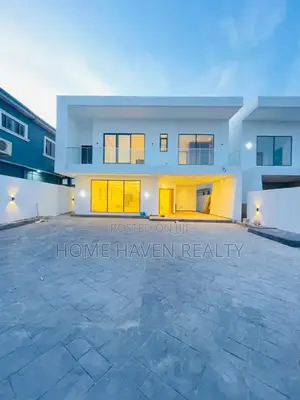 4bdrm House in School Junction, Ashaley Botwe for sale