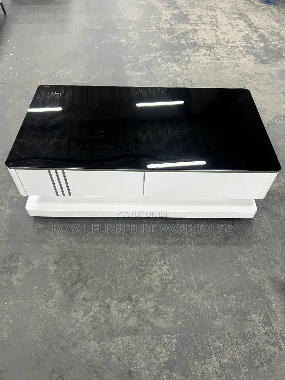 Foreign Type Center Table