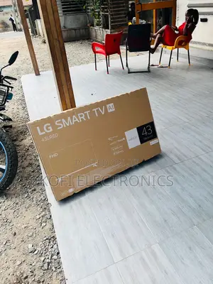 Classic Design Lg 43 Inch Smart Display Tv Slim Edges