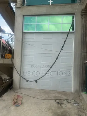 Automatic Garage Door With Fanlight and Remote Control