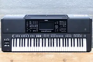 Yamaha PSR-Sx720 61-Key Arranger Workstation(Keyboard)