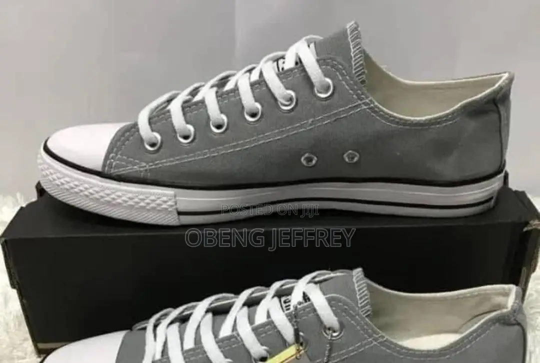 Converse Low in Colours