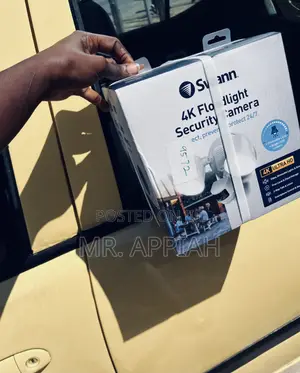 Shop Swann Floodlight Security Cam(Ultra Hd)
