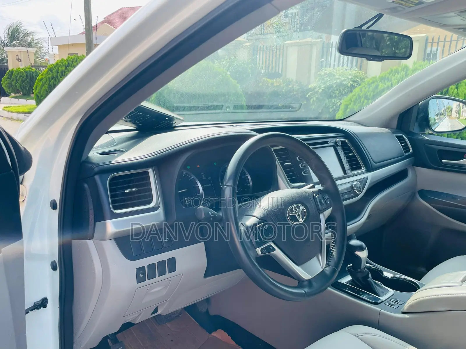 Toyota Highlander XLE V6 4x4 (3.5L 6cyl 6A) 2016 White