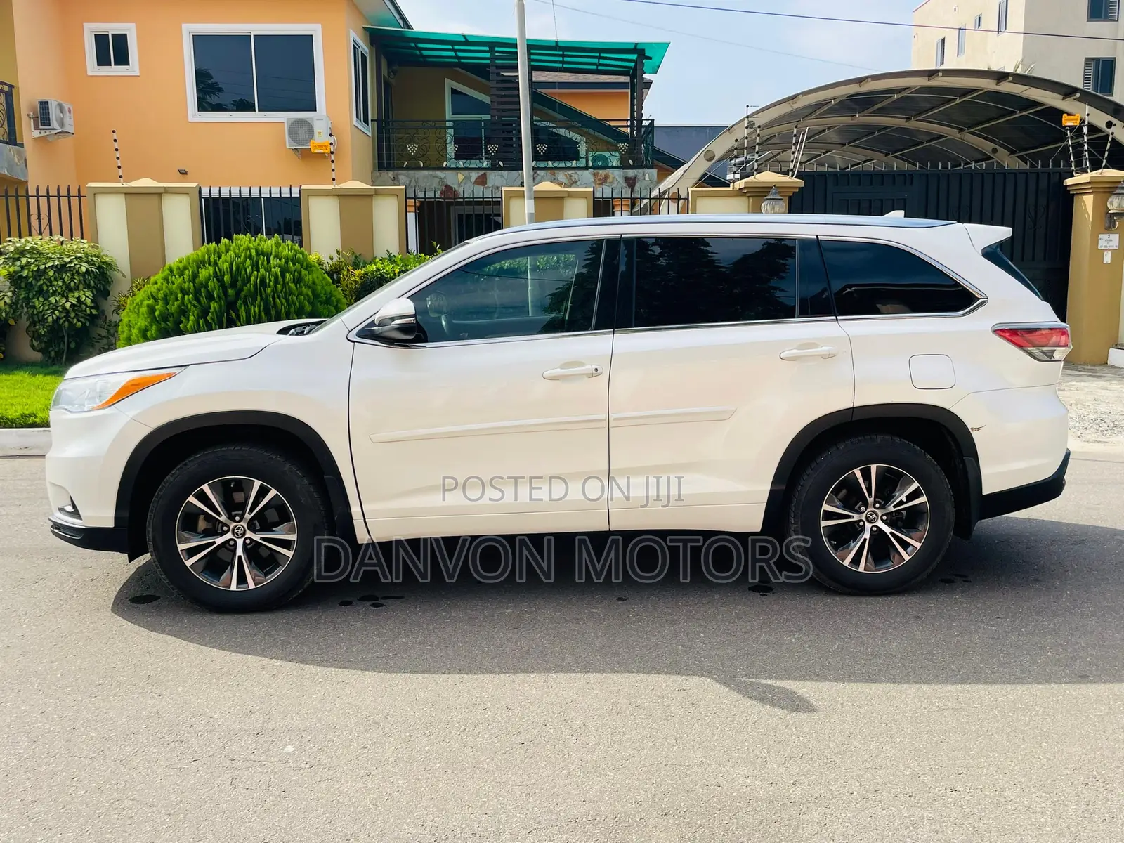 Toyota Highlander XLE V6 4x4 (3.5L 6cyl 6A) 2016 White