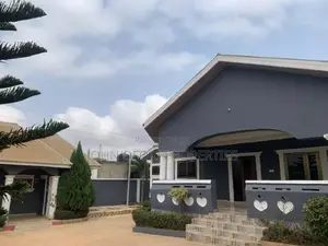 2bdrm Apartment in Emena Hospital, Kumasi Metropolitan for rent