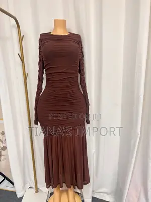 Shein Bale and Mannequin