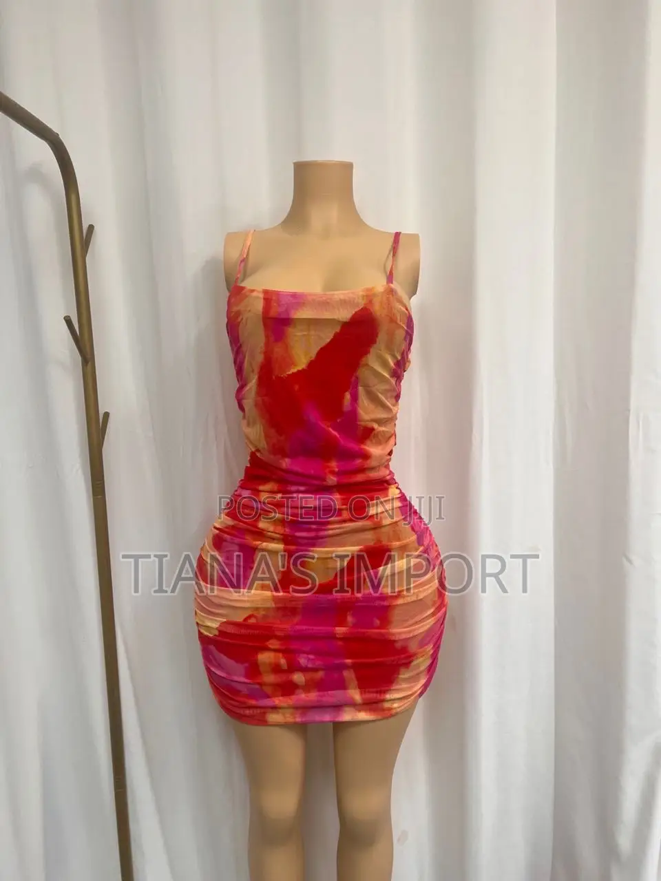 Shein Bale and Mannequin