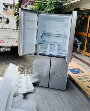 Most Classic Samsung 4 Door Side by Side Electric Fridge.