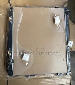 Land Cruiser Radiator Tank 2009 2010 2011 2012 2013 2014