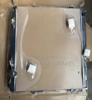 Land Cruiser Radiator Tank  2015 2016 2017 2018 2019 2020