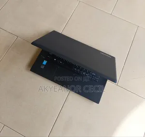Laptop Toshiba Satellite Pro A300 4GB Intel Core i3 HDD 320GB