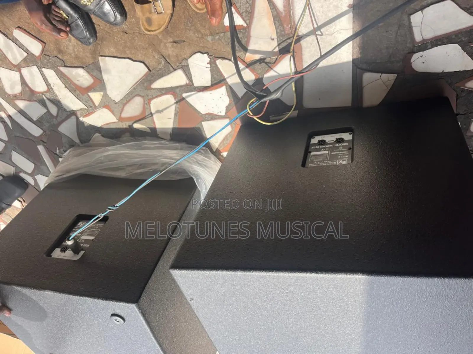 Electro-Voice (Ev) 18inches Single Bass Pair of Speakers