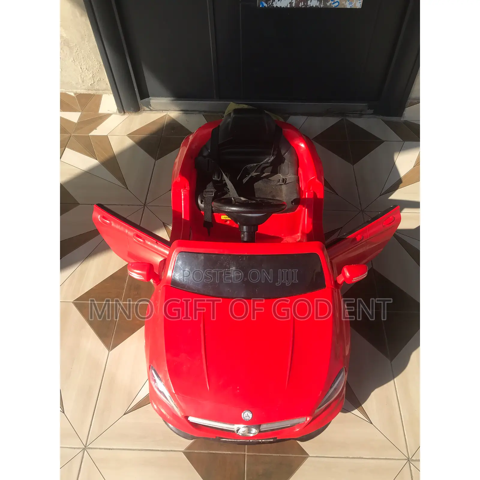 Mercedes Benz Ride on Car Light Red From U.K.