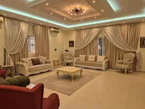 Beautiful Interior Design Upon Constructionworks