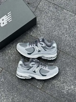 New Balance 2002r "Grey" Sneakers
