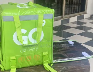 Durable Courier Delivery Bag – Insulated Weather-Resistant