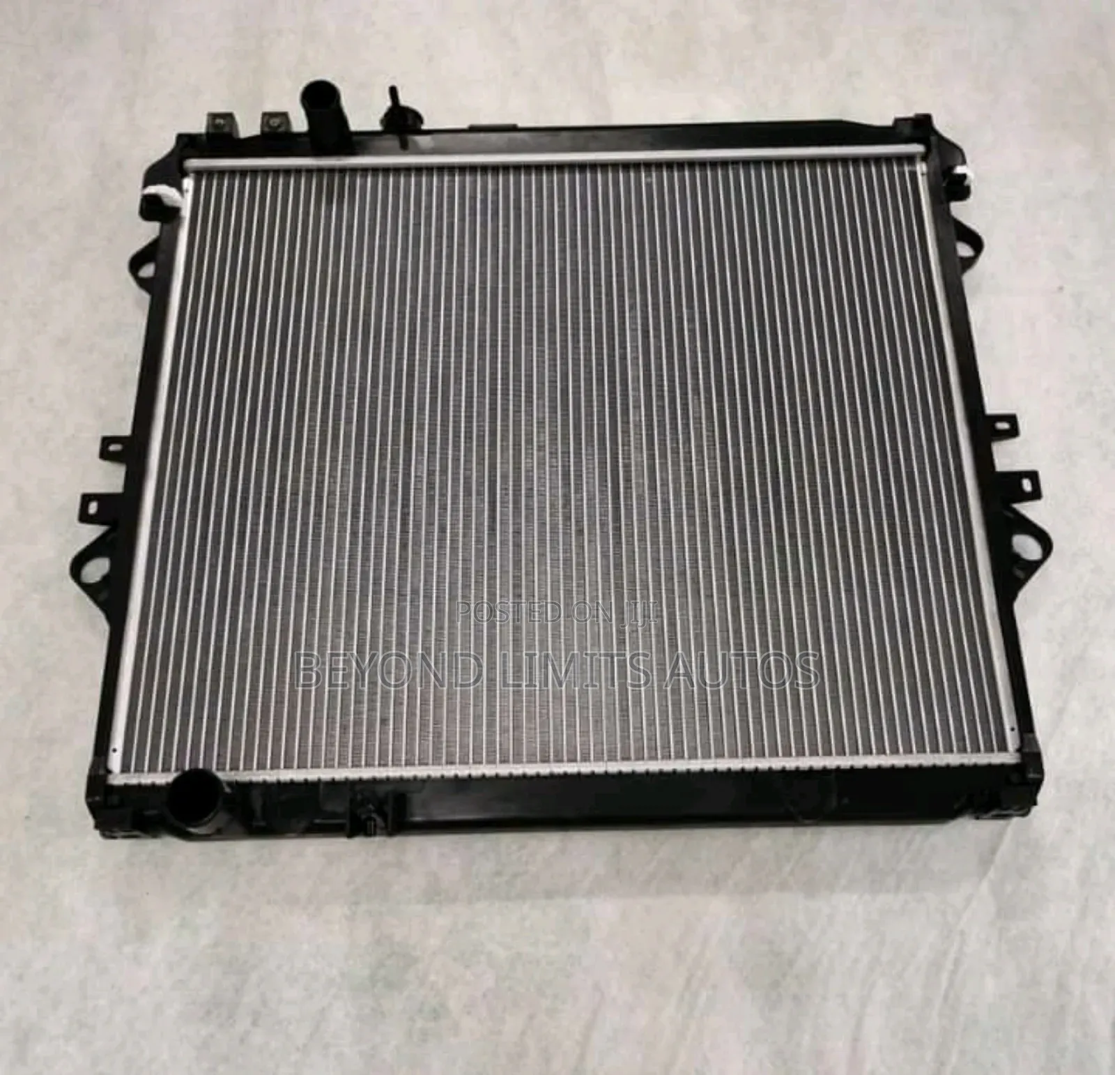 Toyota Hilux/Vigo 2008,2009 to 2014 Radiator/Water Tank
