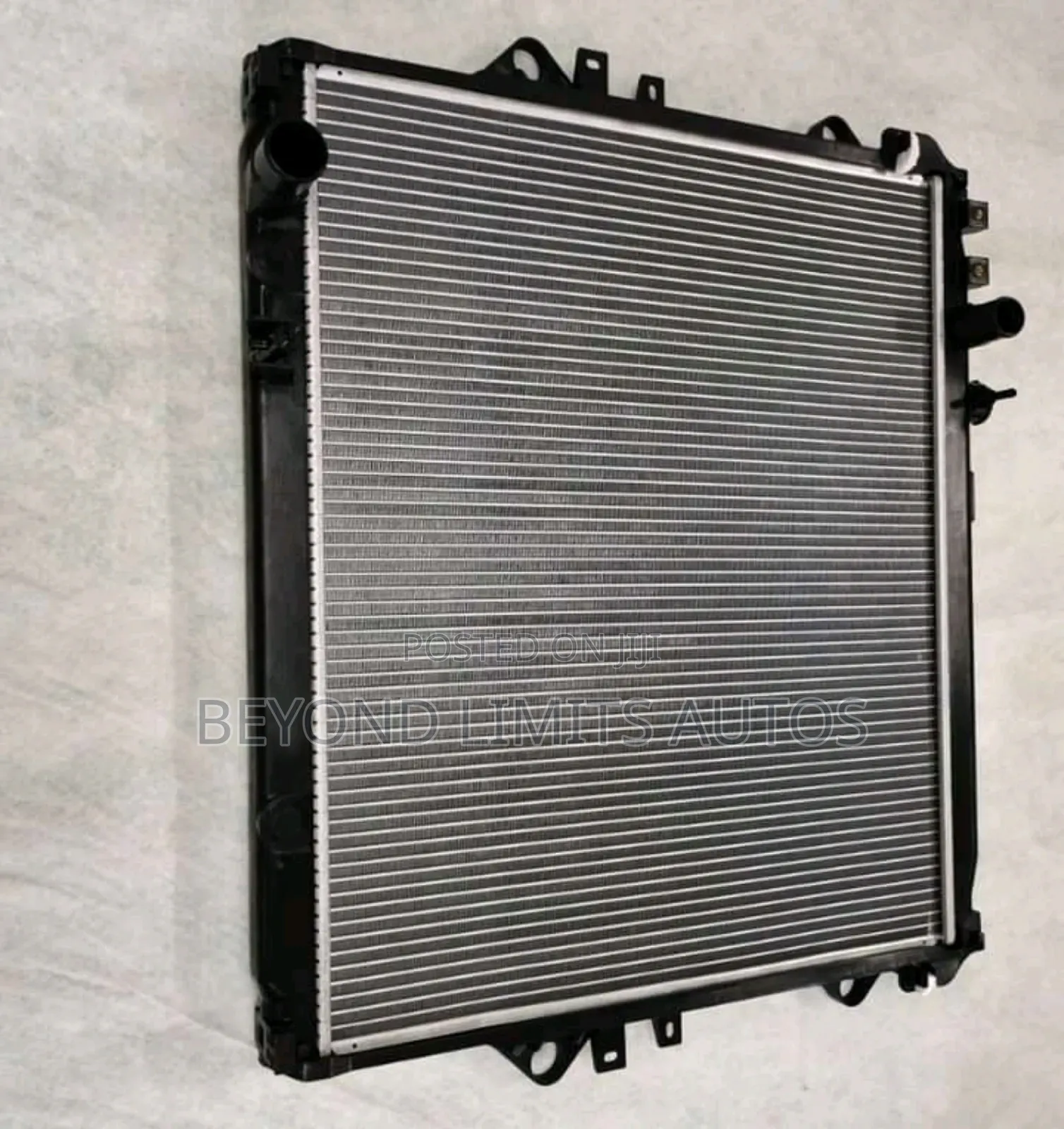 Toyota Hilux/Vigo 2008,2009 to 2014 Radiator/Water Tank