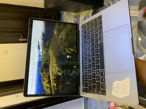 Laptop Apple MacBook 2018 8GB Intel Core I5 SSD 512GB