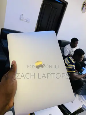 Laptop Apple MacBook Pro 2018 16GB Intel Core I7 SSD 512GB