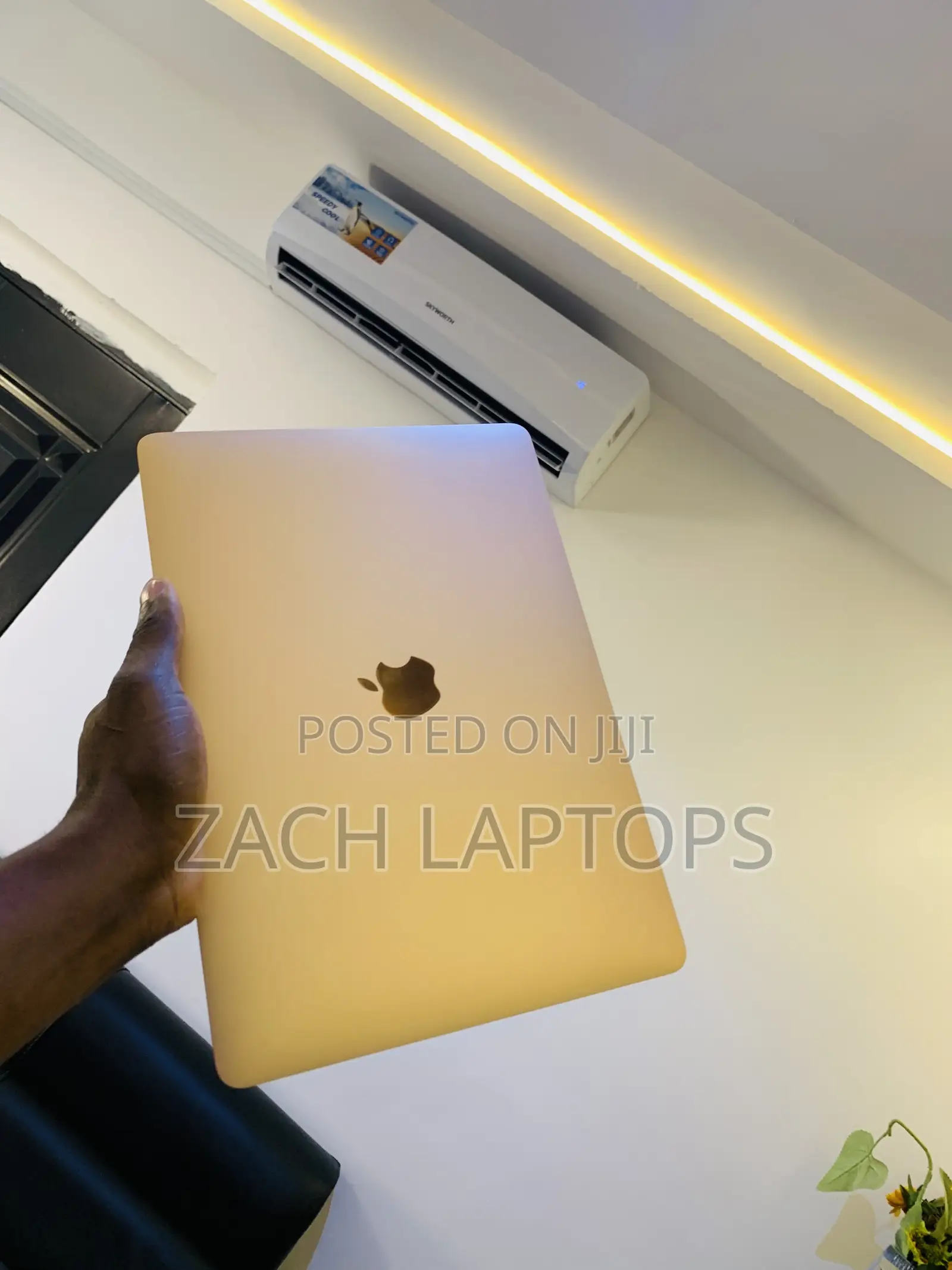 Laptop Apple MacBook 2016 8GB Intel Core M3 SSD 512GB