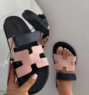 Hermès Grey H Slide Sandals – Effortless Luxury