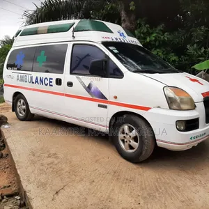 Hyundai H-100 2004 White