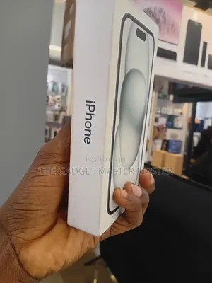 New Apple iPhone 15 128 GB Black
