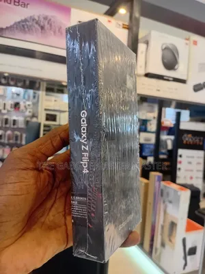 New Samsung Galaxy Z Flip4 512 GB Black