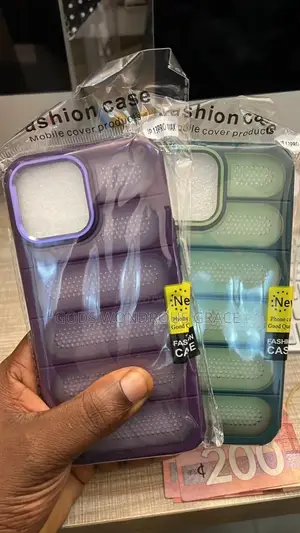 iPhone Covers/Cases