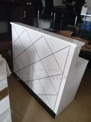Spendious Reception Desks
