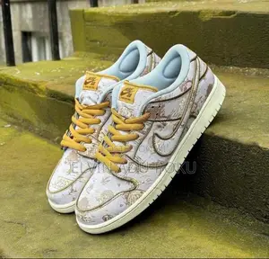 Nike Sb Dunk Sneakers In Different Colors, Swipe >>>>