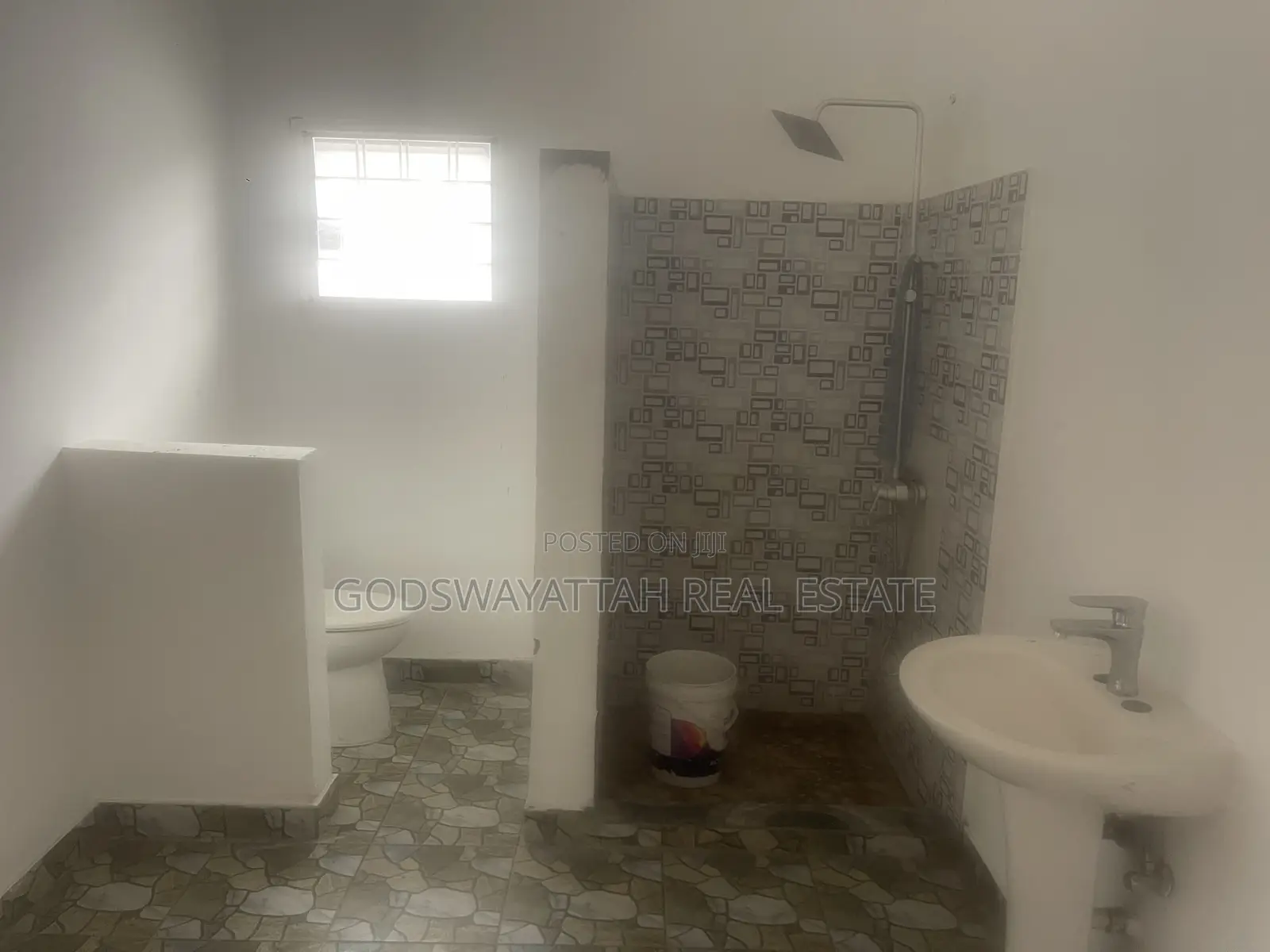 3bdrm House in East Legon, Adjiriganor for rent