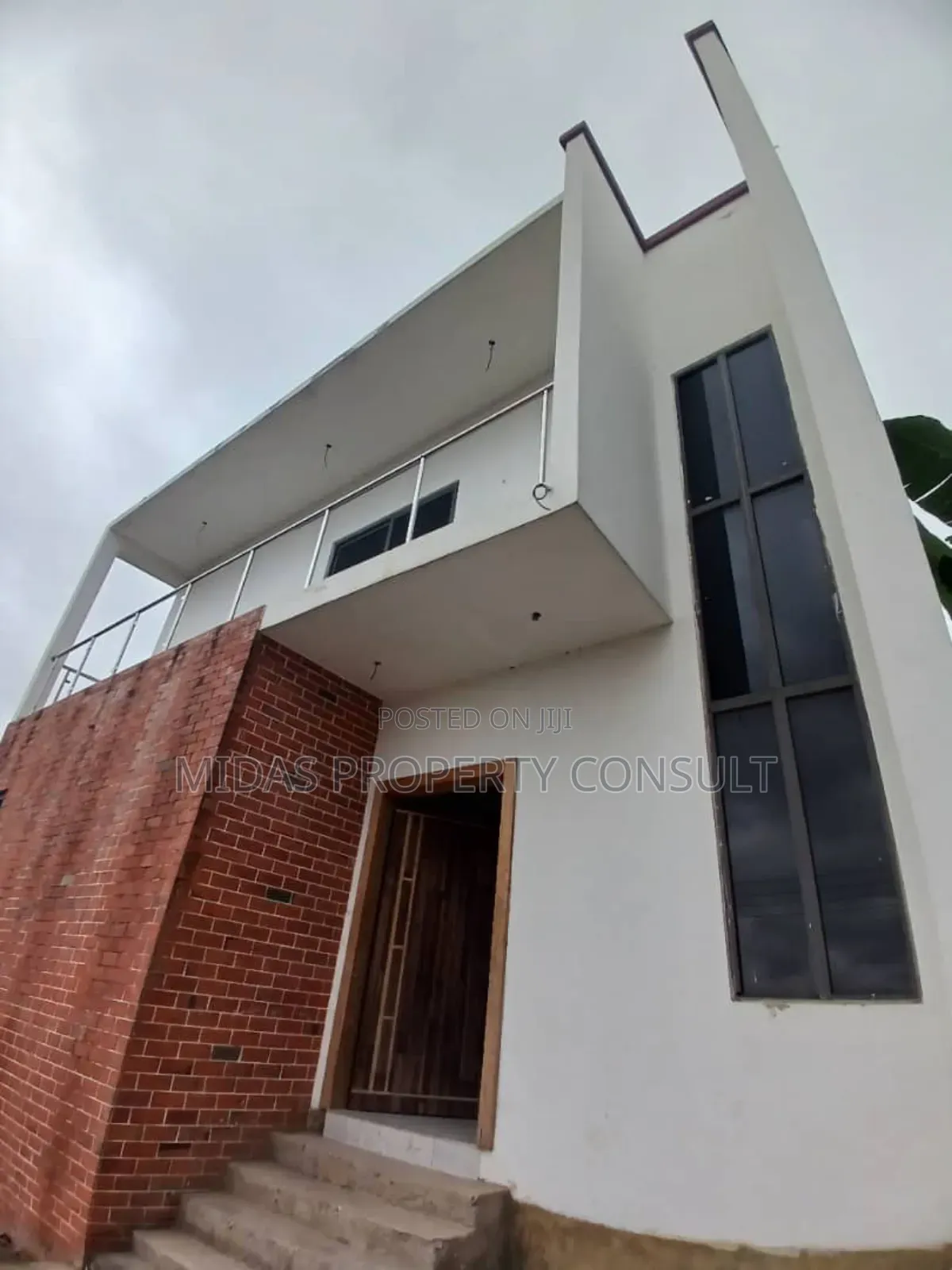 3bdrm House in Kwabenya for sale