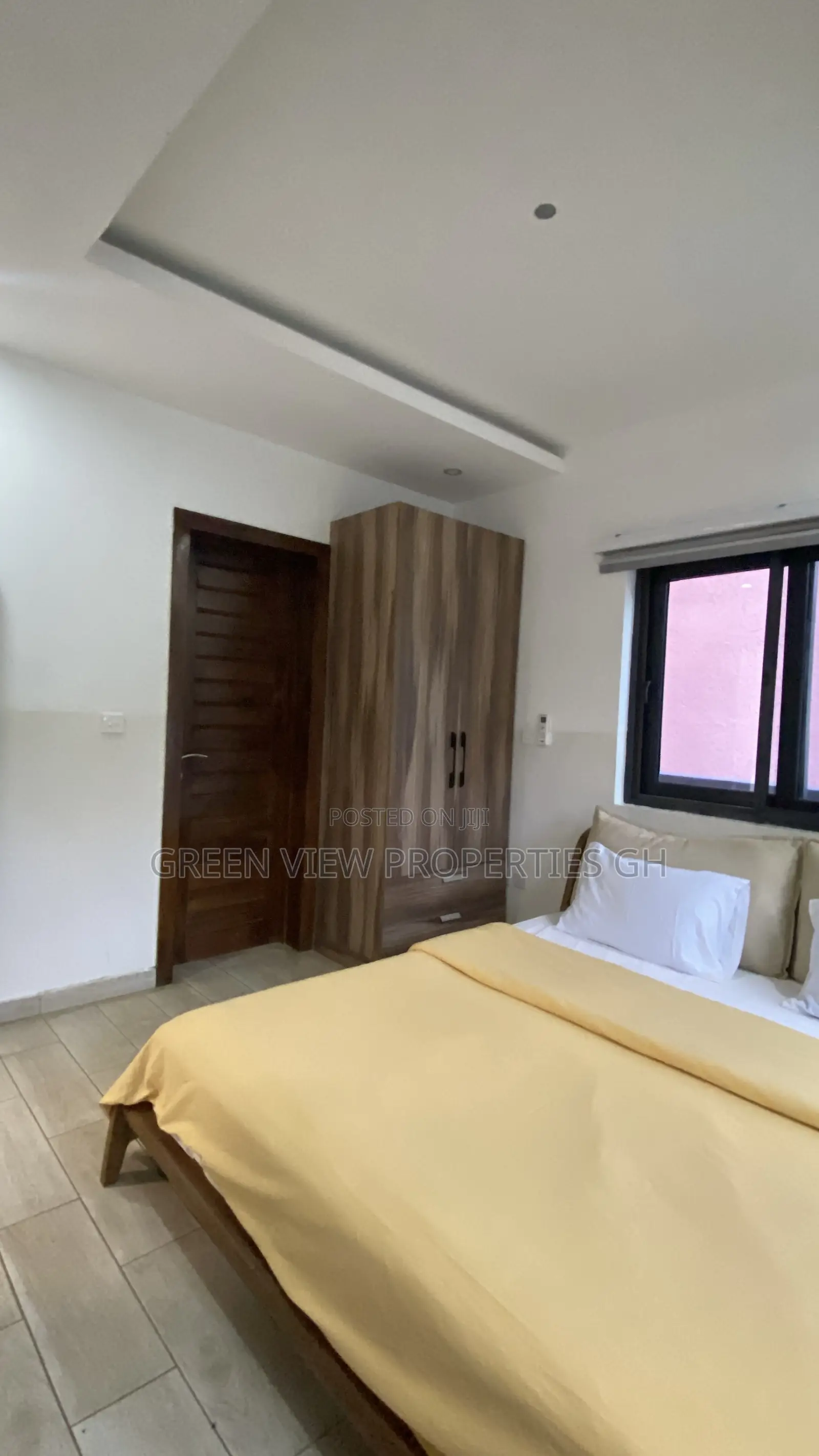 Furnished 4bdrm Duplex in West Hills Mall Area for rent