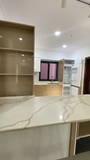 Furnished 4bdrm Duplex in West Hills Mall Area for rent