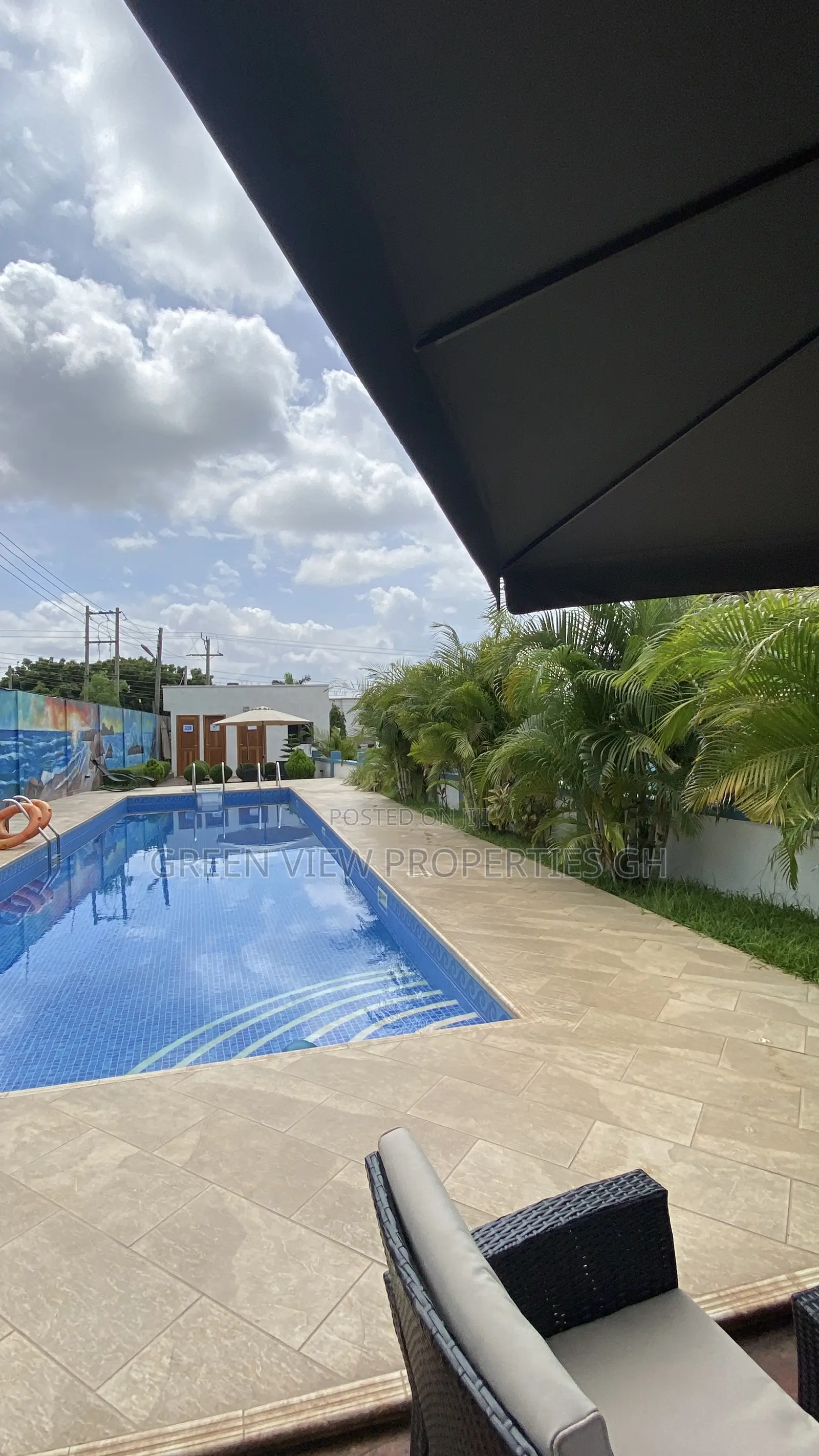 Furnished 4bdrm Duplex in West Hills Mall Area for rent