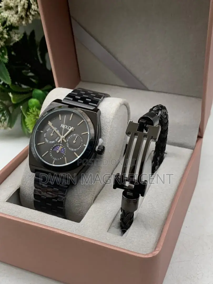 Nixon Men’S Stainless Steel Watch + Free Bracelet – Premium