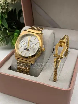 Nixon Men’S Stainless Steel Watch + Free Bracelet – Premium