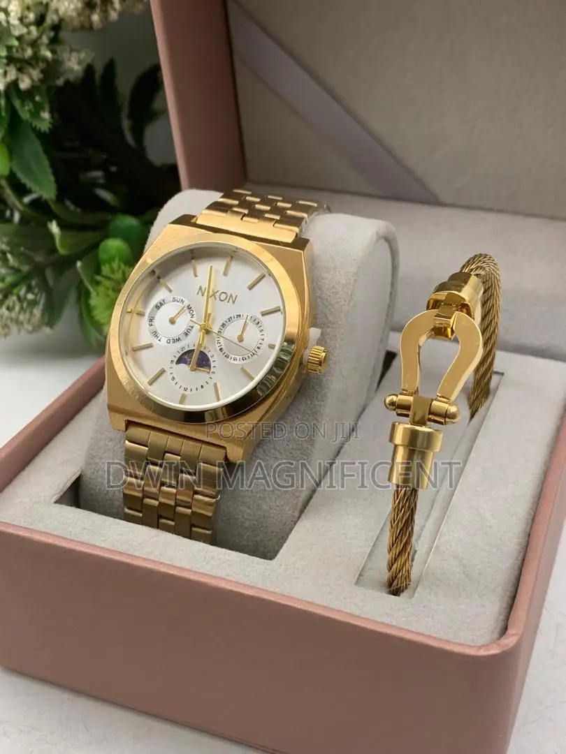 Nixon Men’S Stainless Steel Watch + Free Bracelet – Premium