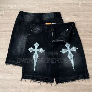Designer-Inspired Men’S Denim Shorts – Trendy Rugged